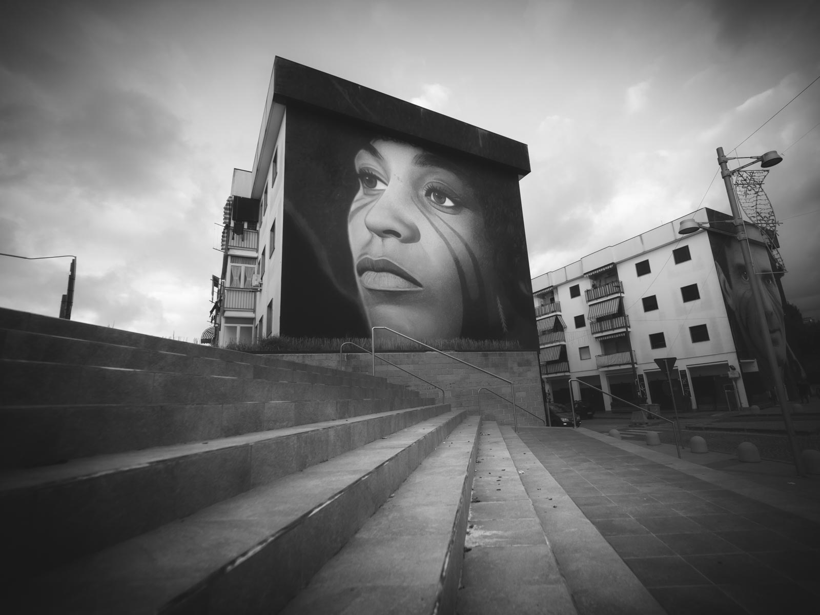 Street Photography Smokey Eye